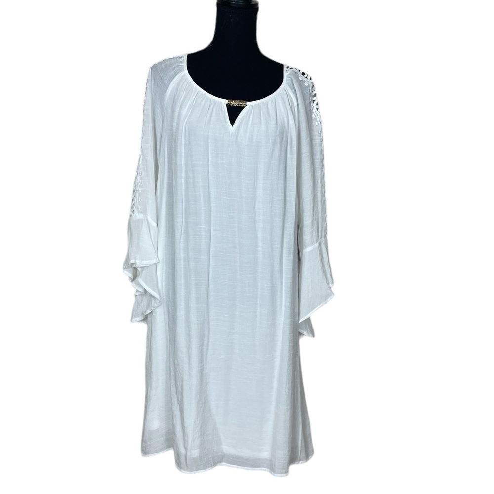 Indigo Rose White Shift Dress with Bell Sleeves and Crochet Detail NWT (Q)